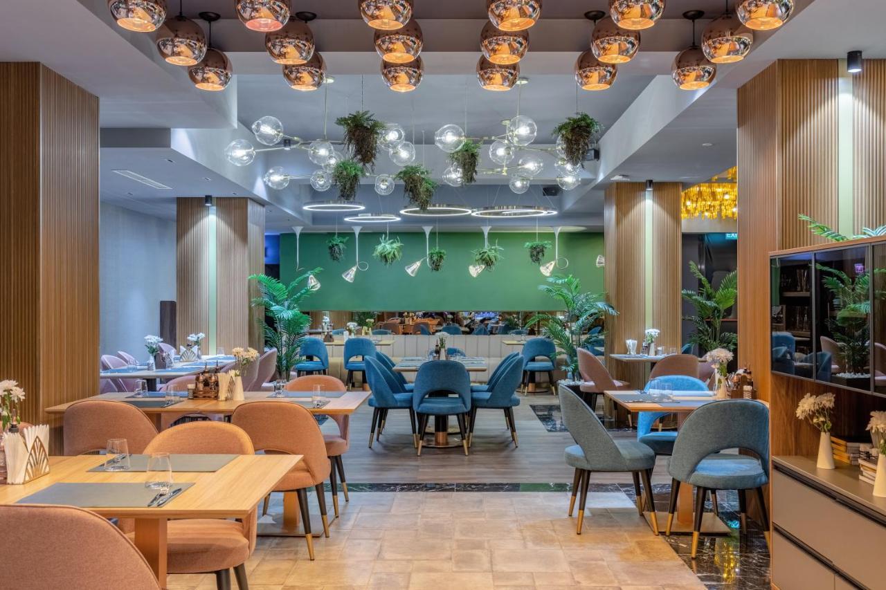 Hotel Kristal ฟอคชานิ ภายนอก รูปภาพ